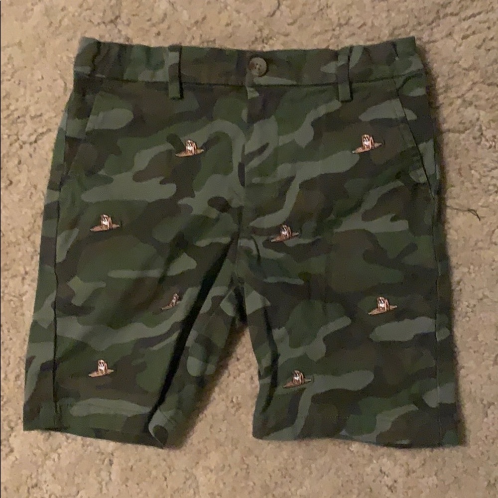 Vineyard Vines Boy Shorts Size 7